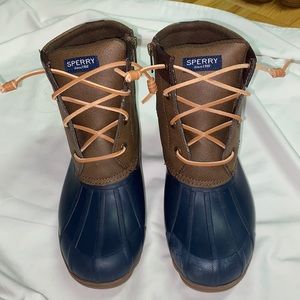 Sperry Waterproof rubber boots | Size 7